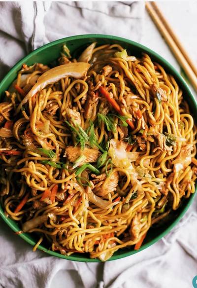 Afghan Uyghur-style chow mein